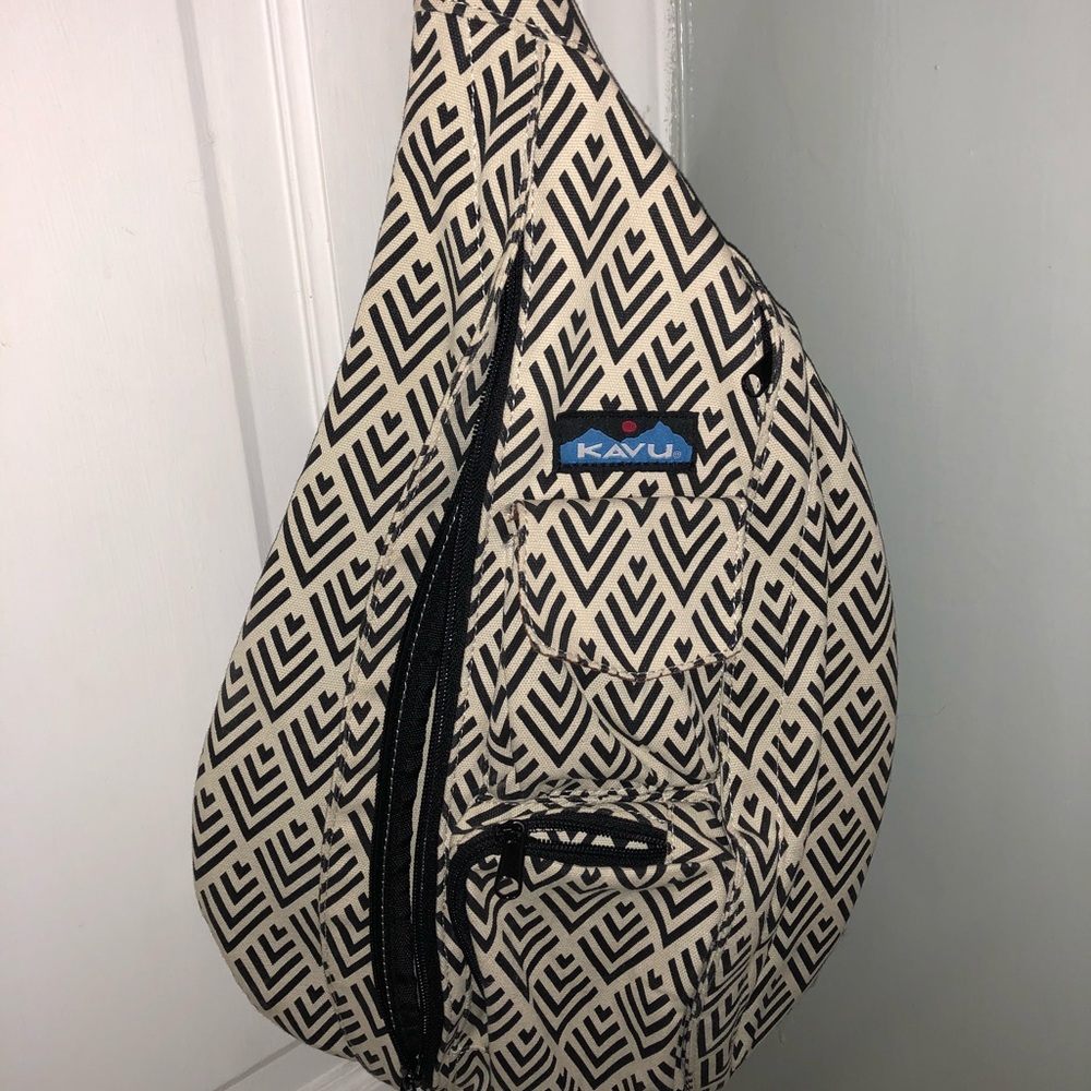 KAVU CROSSBODY BAG